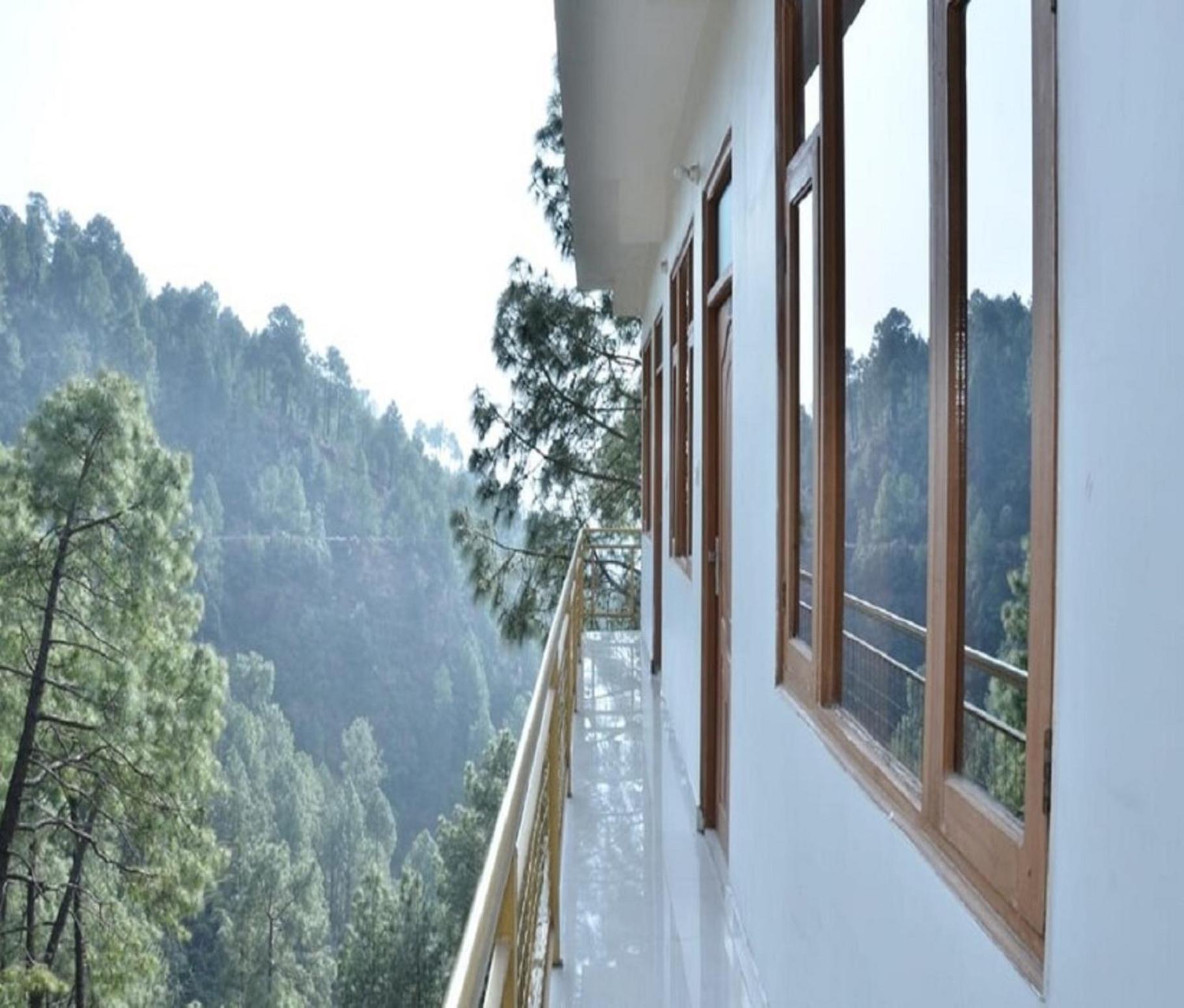Asha Residency By Stayapart Shimla Bagian luar foto